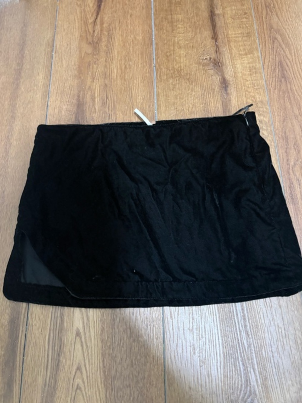 Free People Annalise Black Velvet Mini Skirt Women’s Size 8 Y2K Going‎ Out - Picture 4 of 10